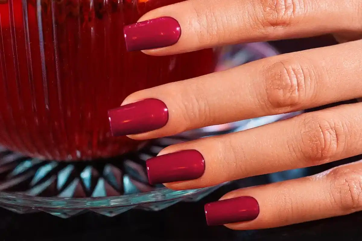 Victoria Vynn ™ - Ladies Love Red + GEL POLISH TOP Matte 8 ml + GEL POLISH TOP Oh! My Gloss 8 ml