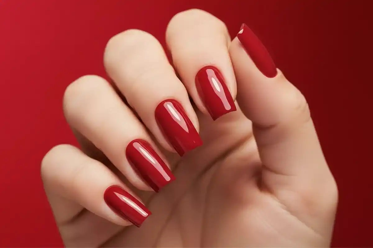 Victoria Vynn ™ - Ladies Love Red + GEL POLISH TOP Matte 8 ml + GEL POLISH TOP Oh! My Gloss 8 ml