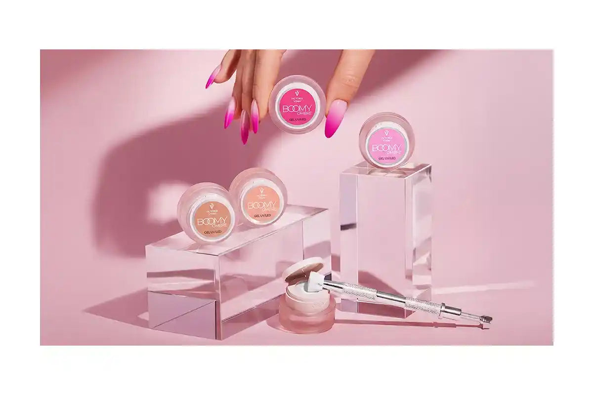 Victoria Vynn ™ - BOOMY OMBRE Gel shimmer nude